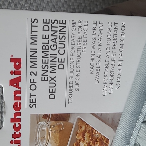 KitchenAid Mini Mitts - Picture 4 of 10